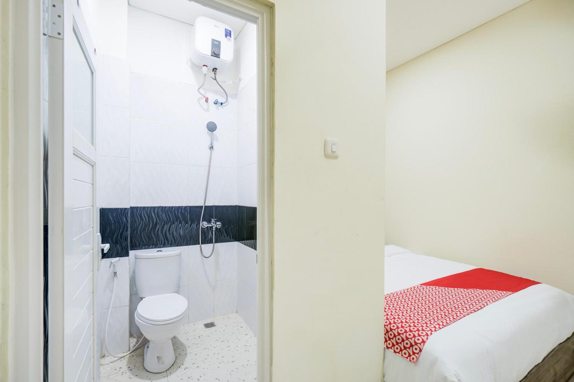 Krekot Pasar Baru Hotel 2*